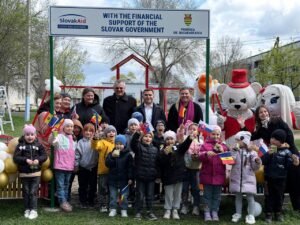 photo_5389115510810677895_y