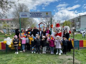 photo_5389115510810677909_y